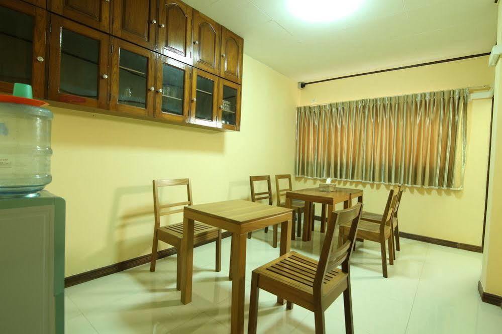 Hundred Moon Hotel Yangon Luaran gambar