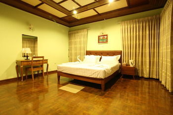 Hundred Moon Hotel Yangon Luaran gambar